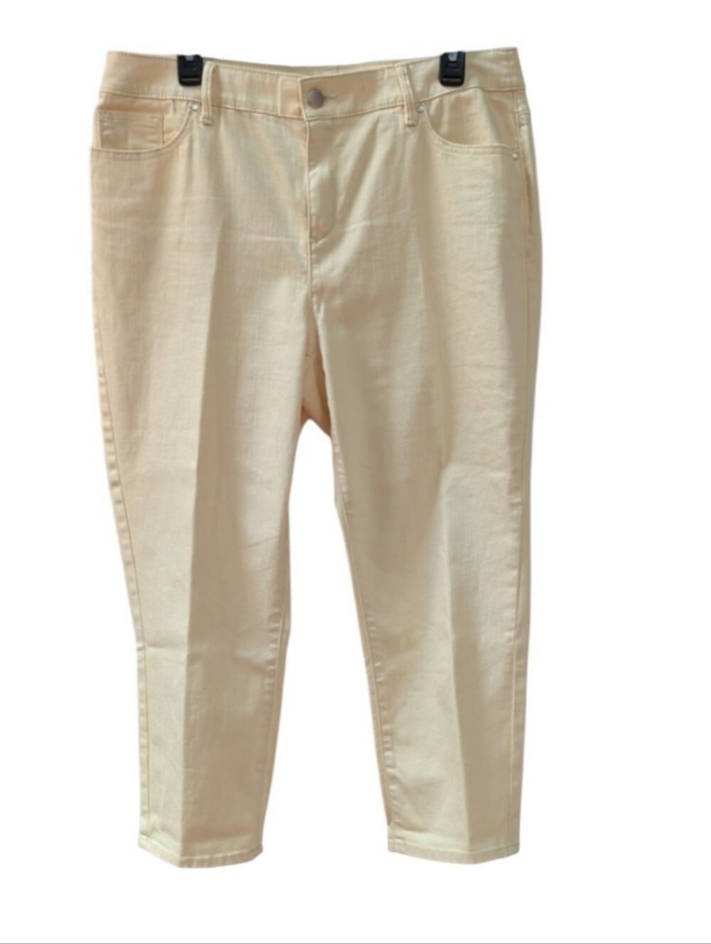 Chico's Platinum, Soft Buttery Yellow Color Crop Jeans. Size 12